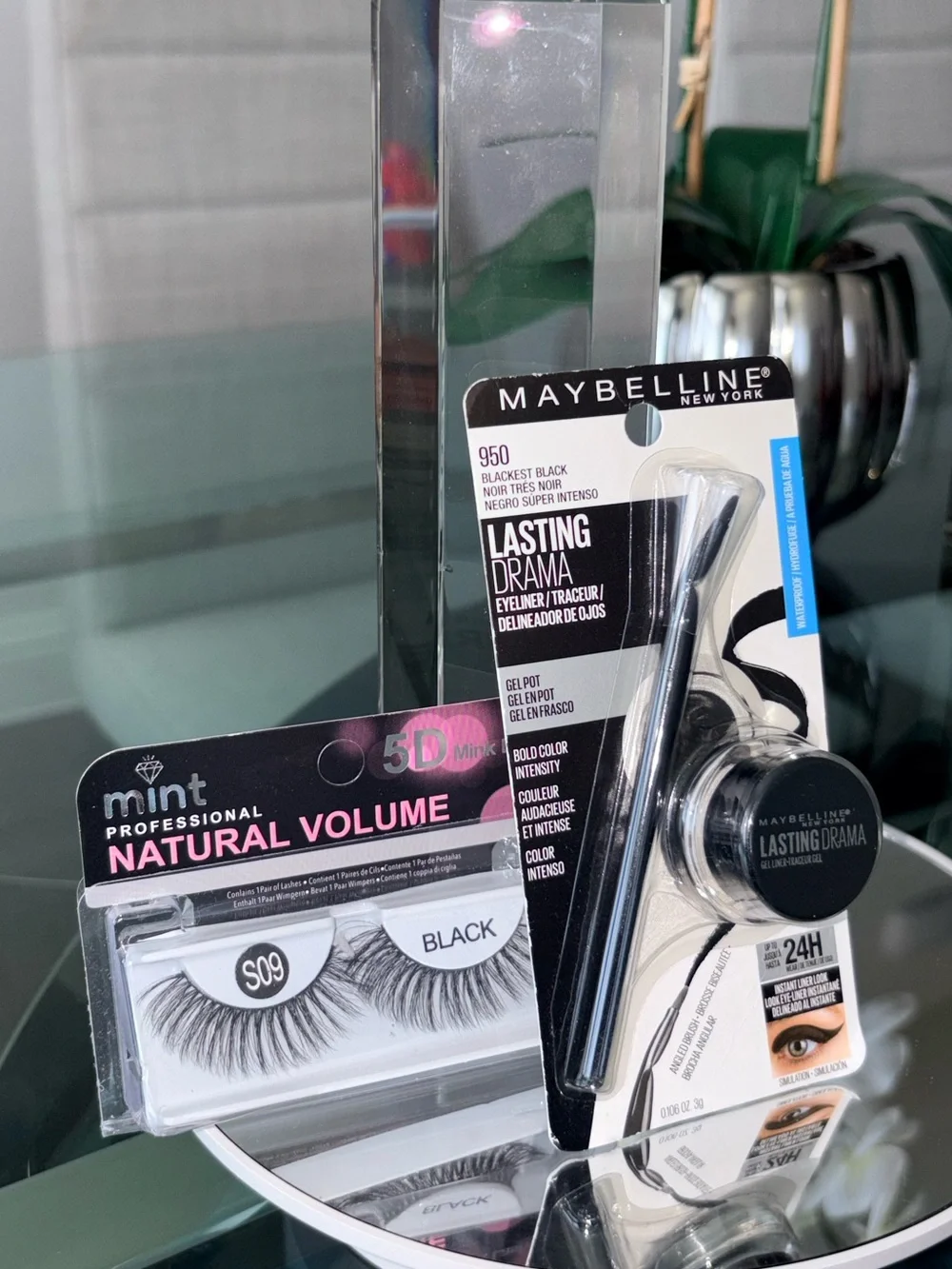 Maybelline Lasting Drama Gel Eyeliner + 5D Mink Lashes